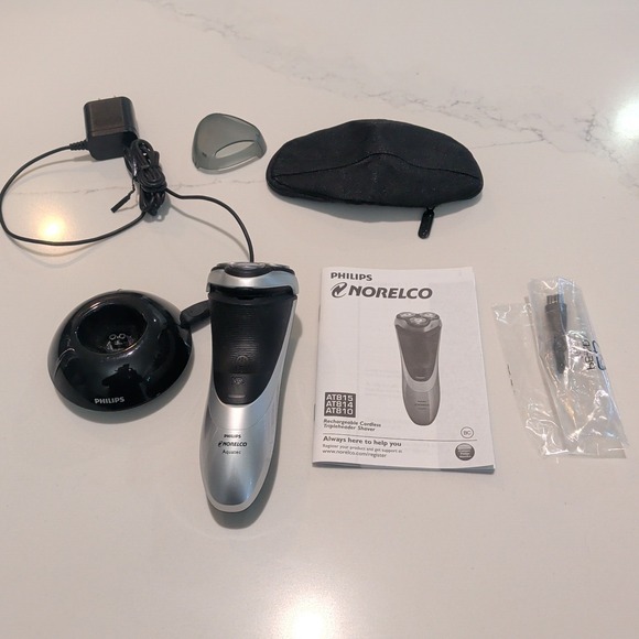Philips Norelco Other - Phillips Norelco AT815 Mens Shaver w/Trimmer, Charging Stand/Cord, Travel Pouch